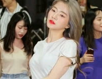 分校小姐姐视频,视频中的青春活力瞬间