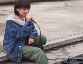 一生所爱小姐姐唱歌视频,小姐姐演绎经典，唤起回忆